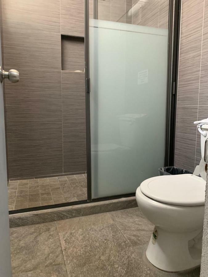 Hotel Fg Леон Экстерьер фото