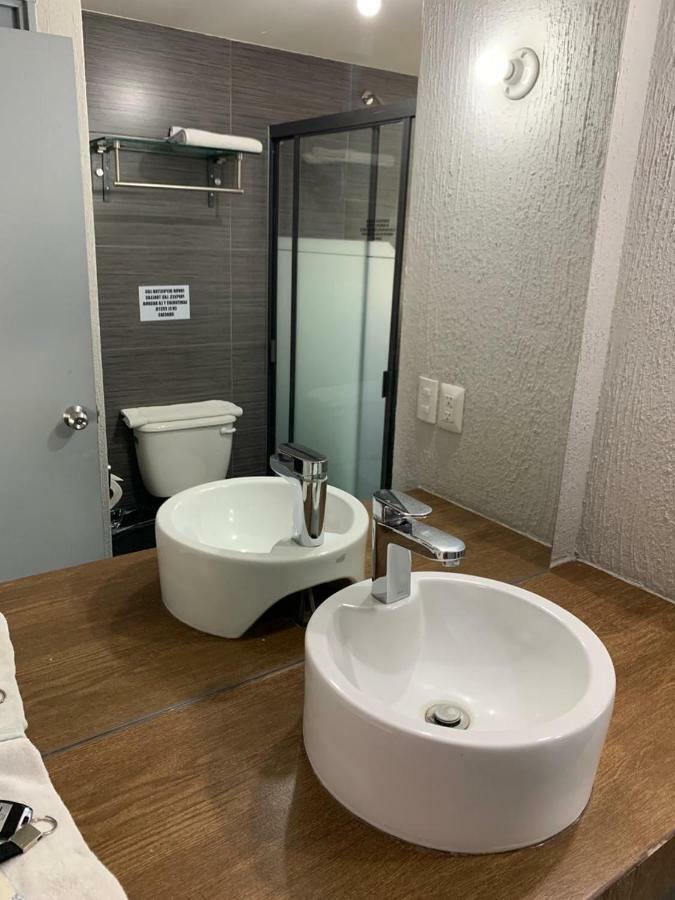 Hotel Fg Леон Экстерьер фото