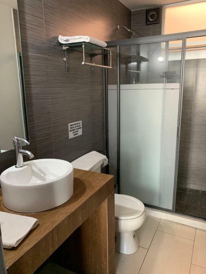 Hotel Fg Леон Экстерьер фото